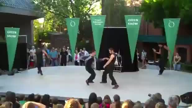 Watch Amazing Slow Motion Ninja Fight Video