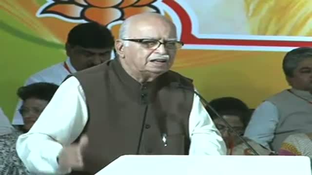 Watch BJP must act as a unit to be credible Advani Video