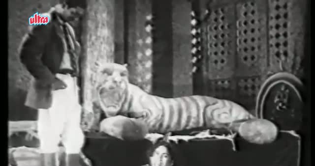 Watch Mohobat Ke Duniya - Jungal Ke Jawaher (1952) - Uma Devi Tunton Video