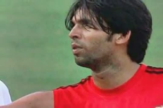 Watch Veena assert ex Mohd Asif is betoot massager then cricketer Video