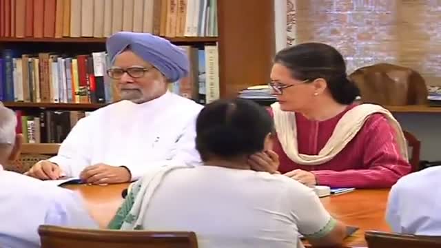 Watch LPG cap puts 650 cr burden on HRD Ministry's mid day meal scheme Video