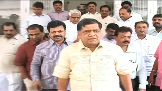 Watch Tamil Nadu files contempt case against Karnataka Video