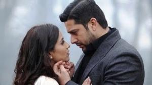 Watch Uska Hi Banana (Official Full Video Song) 1920 Evil Returns - Arijit Singh, Aftab Shivdasani & Tia Bajpai Video