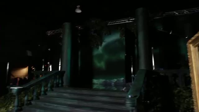 Watch Behind-the-Scenes of the VS Seduction Campaign Shoot (Holiday 2012) Video