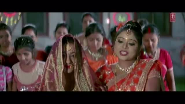 Watch Aayiye Swagat Barat Mein Sarkaar Raur - Full Bhojpuri Video Song - From Movie Pyar Karela Himmat Chahin Video