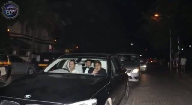 Watch Kareena Kapoor's MEHANDI CEREMONY Video