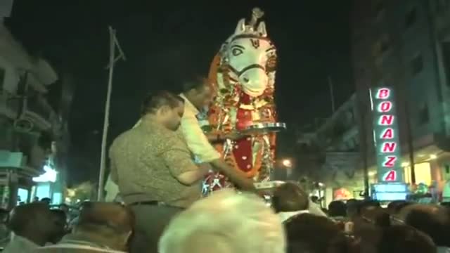 Watch The Royal barat of Lord Ram's Horse in Allahabad Video