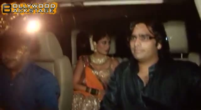 Watch Saif, Kareena Kapoor's REGISTRAR WEDDING Video Video
