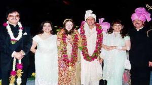 Watch Bollywood Star Actor Hrithik Roshan Profile & Biography Video