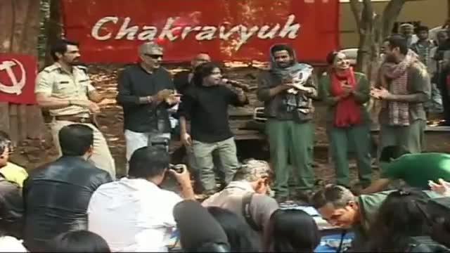Watch Check Out Prakash Jha promotes Chakravuyh in Naxalite camp Video