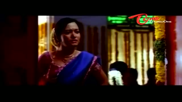 Watch Love To Love Songs - Ningine Dhigi Jabilli - Shriya Saran - Arya - Telugu Cinema Movies Video