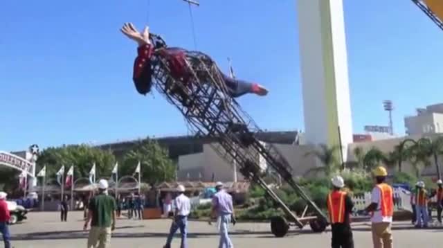Watch Raw - Fire Destroys State Fair of Texas Icon Video