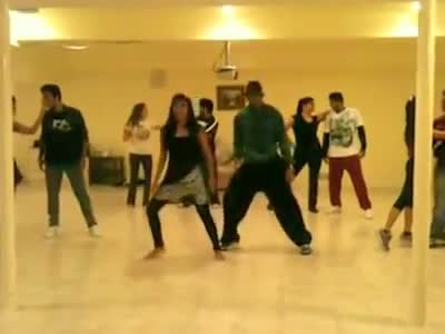 Watch In aankhon ki masti awesome Dance Video