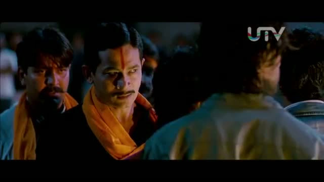 Watch Rang De Basanti - Pandey and Aslam's argument Video