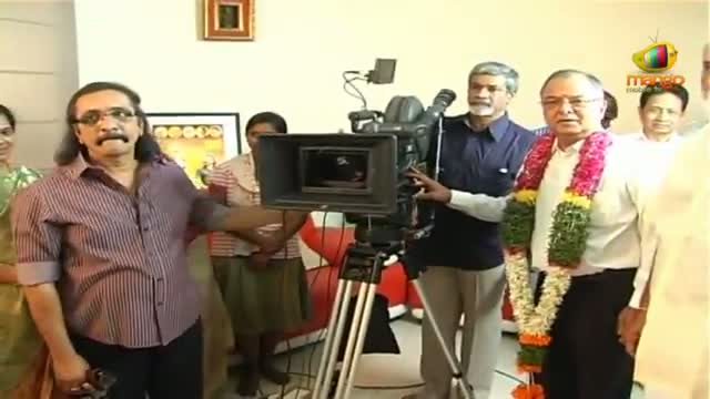 Watch Intinta Annamayya Movie Opening - K Raghavendra Rao, Ananya, Revanth - Tanish, Naresh - Telugu Cinema Movies Video