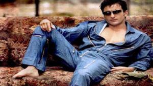Watch Bollywood Actor Saif ali khan Profile & Biography  Video