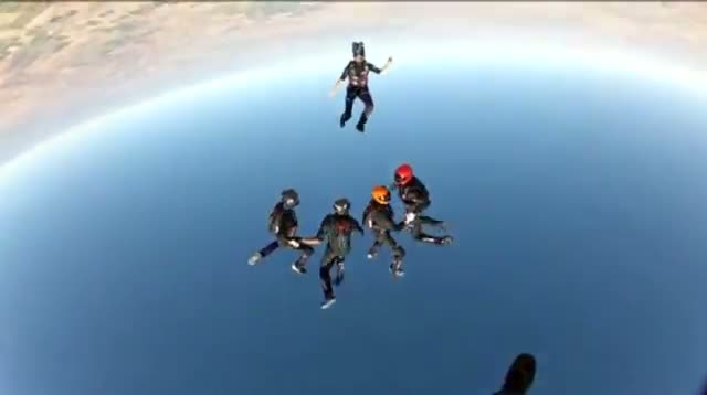 Watch Raw - National Skydiving Championships in Ariz. Video