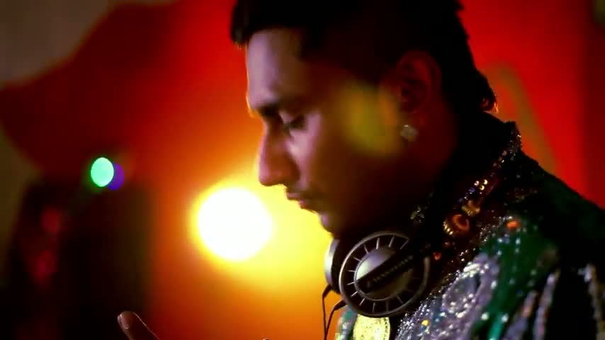 Watch Siftaan - Money Aujla Feat. Yo Yo Honey Singh - Mafia Mundeer - Full HD Video