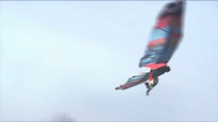 Watch Dude Flys With Self-Made Mechanical Bird Wings Video