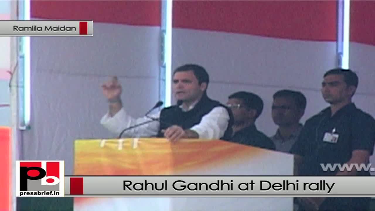 Watch Rahul Gandhi : Congress is committed for Land acquisition Bill  Video