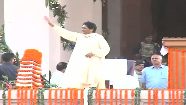 Watch PM calls UPA allies for dinner on Friday Video