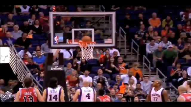 Watch Nate Robinson Through Defenders Legs Video