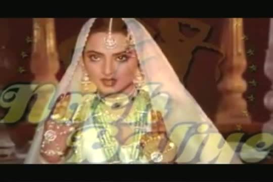 Watch Rekha to judge Nach Baliye this season Video