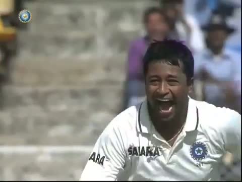 Watch Pragyan Ojha 4/120- INDIA vs ENGLAND 1st Test Video