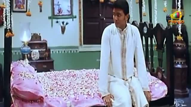 Watch Mogudu Pellam O Dongodu Scenes - Raja rehearsing for his first night Ft. Shriya, Brahmanandam, Raja - Telugu Cinema Movies Video