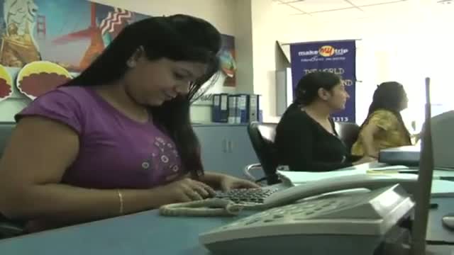 Watch Majority shoppers make choice with online research Survey Video
