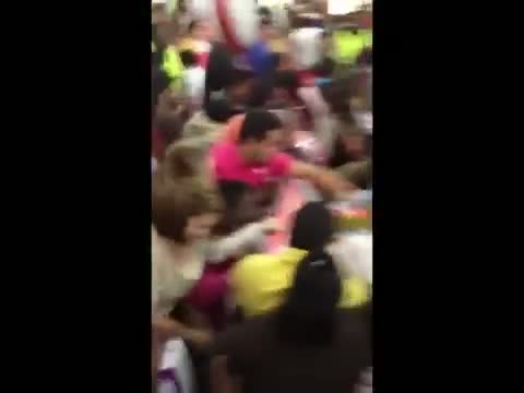 Watch Fighting Over Phones And More During Walmart Black Friday 2012! Video