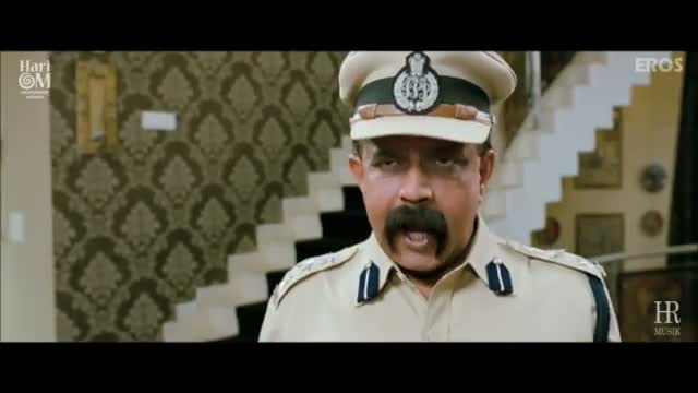 Watch Yaar Yeh Apni Ladki Koi Deta Kyun Nahi Mujhe - Punjabi Munda Akshay Kumar In Khiladi 786 Video