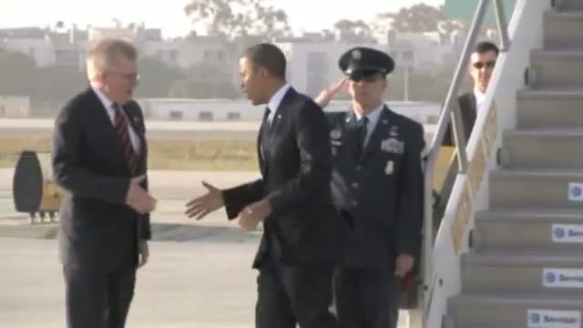 Watch President Obama Talks American Idol Feud Video
