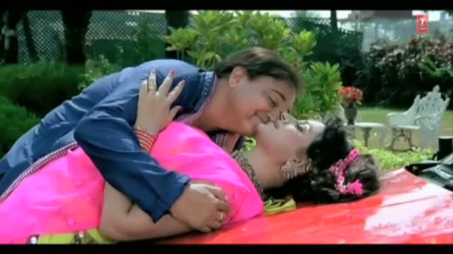 Watch Naughty & Comedy Scene from Bhojpuri Movie "Hamaar Saiya Hindustani" Part 2 Video