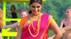Watch Balma & Lonely Remix Medley - Khiladi 786 ft Akshay Kumar & Asin Video