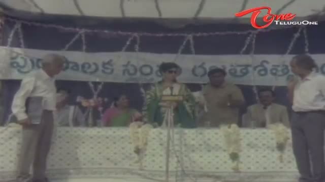 Watch Telugu Comedy Scene From Edurinti Mogudu Pakkinti Pellam Movie - Y Vijaya Hilarious Speech In Muncipal Anniversary Function - Telugu Cinema Movies Video