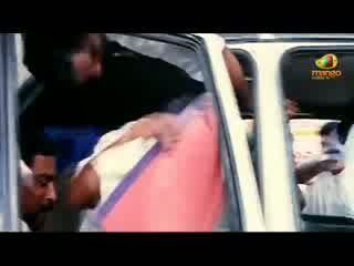 Watch Simha Putrudu Scenes - Dhanush tricking Prakash Raj - Dhanush, Tamanna - Telugu Cinema Movies Video