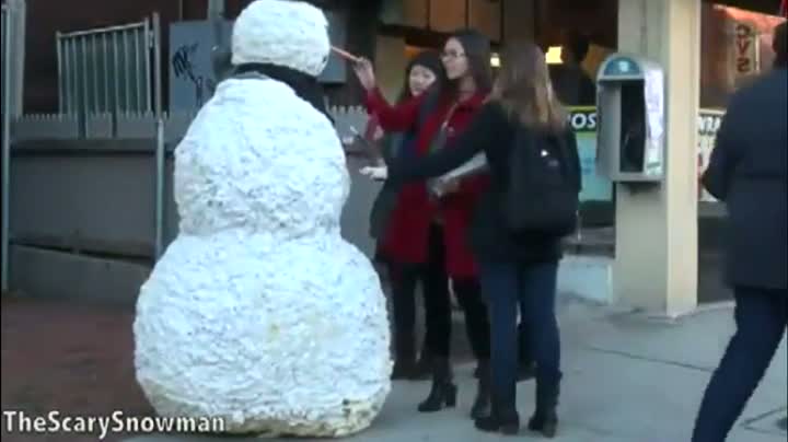 Watch Scary Snowman Prank Video