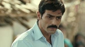 Watch SP Adil Khan's Attemp To Convince The Villagers - Chakravyuh Video
