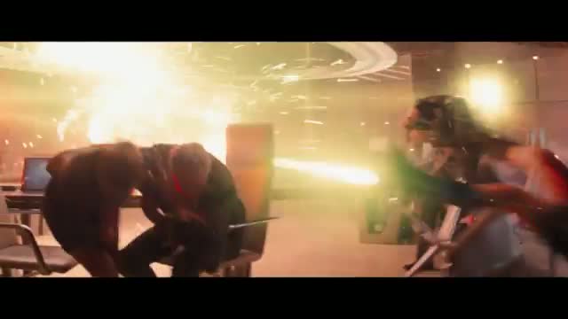 Watch STAR TREK INTO DARKNESS - Official Announcement Trailer Video