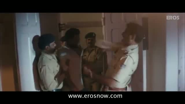 Watch Kabir Bashes Up The Policemen - Chakravyuh Video