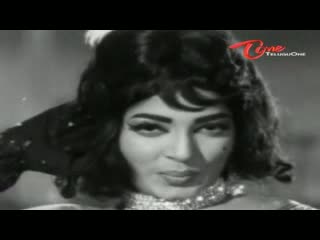 Watch Takkari Donga Chakkani Chukka Songs - Vayasu Kurradhi - Krishna, Vijaya Nirmala - Telugu Cinema Movies Video