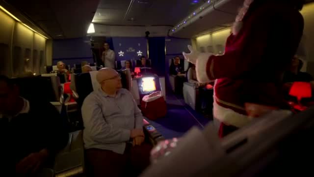 Watch KLM Happy Holidays flight Video