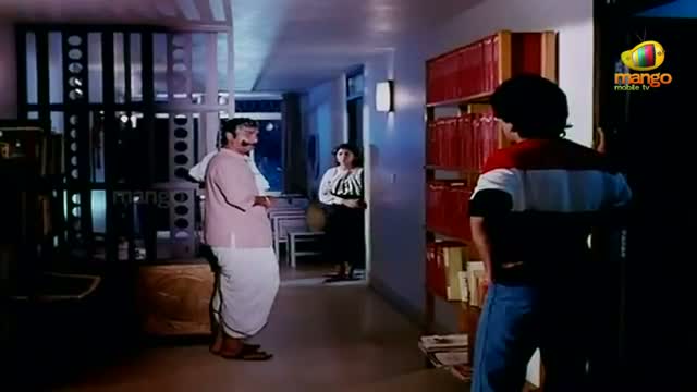 Watch Captain Nagarjuna Movie Scenes - Nagarjuna teasing Kushboo - Nagarjuna, Kushboo - Telugu Cinema Movies Video