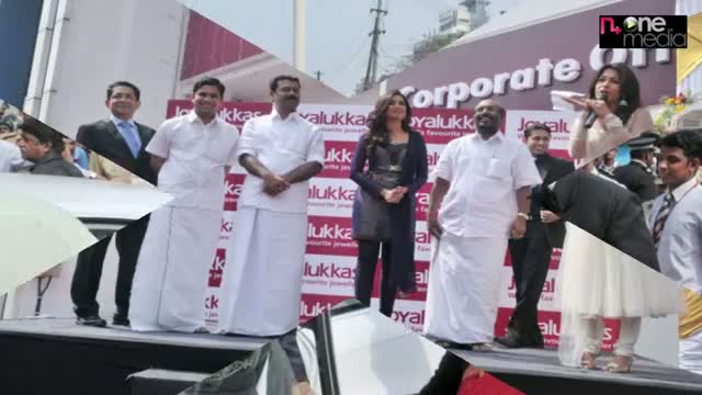 Watch Shreya Ghoshal Launch Joyalukkas Jewellery Showroom Video