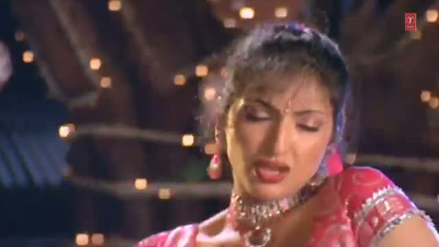 Watch Saket Bhail Choli (Bhojpuri Hot Item Dance Video) - From Movie "Pandav" Video