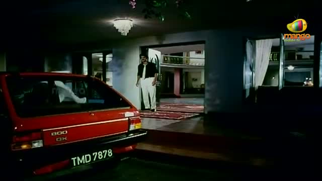Watch Captain Nagarjuna Movie Scenes - Kushboo walking out on Nagarjuna - Telugu Cinema Movies Video