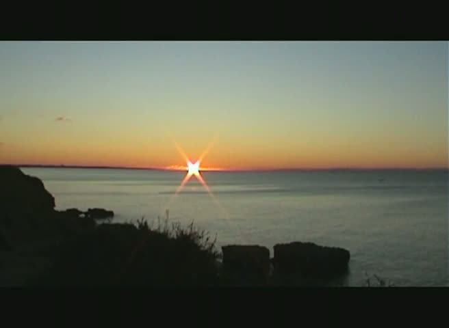 Watch Happy New Year 2013 first sun rise Video
