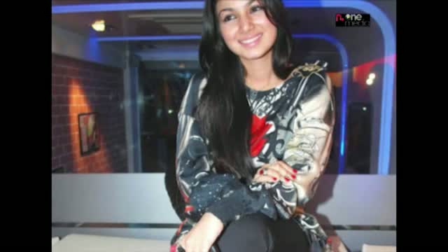 Watch Ayesha Takia Unseen Video With Biography Video