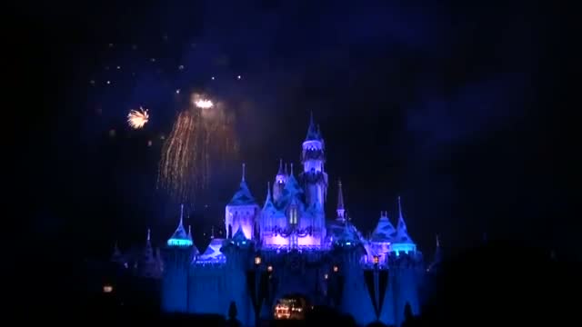 Watch Christmas Fireworks 2012 at Disneyland [ HD ] Video